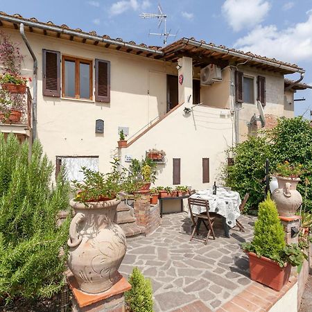 Awesome Home In Montefoscoli With Wifi Buitenkant foto
