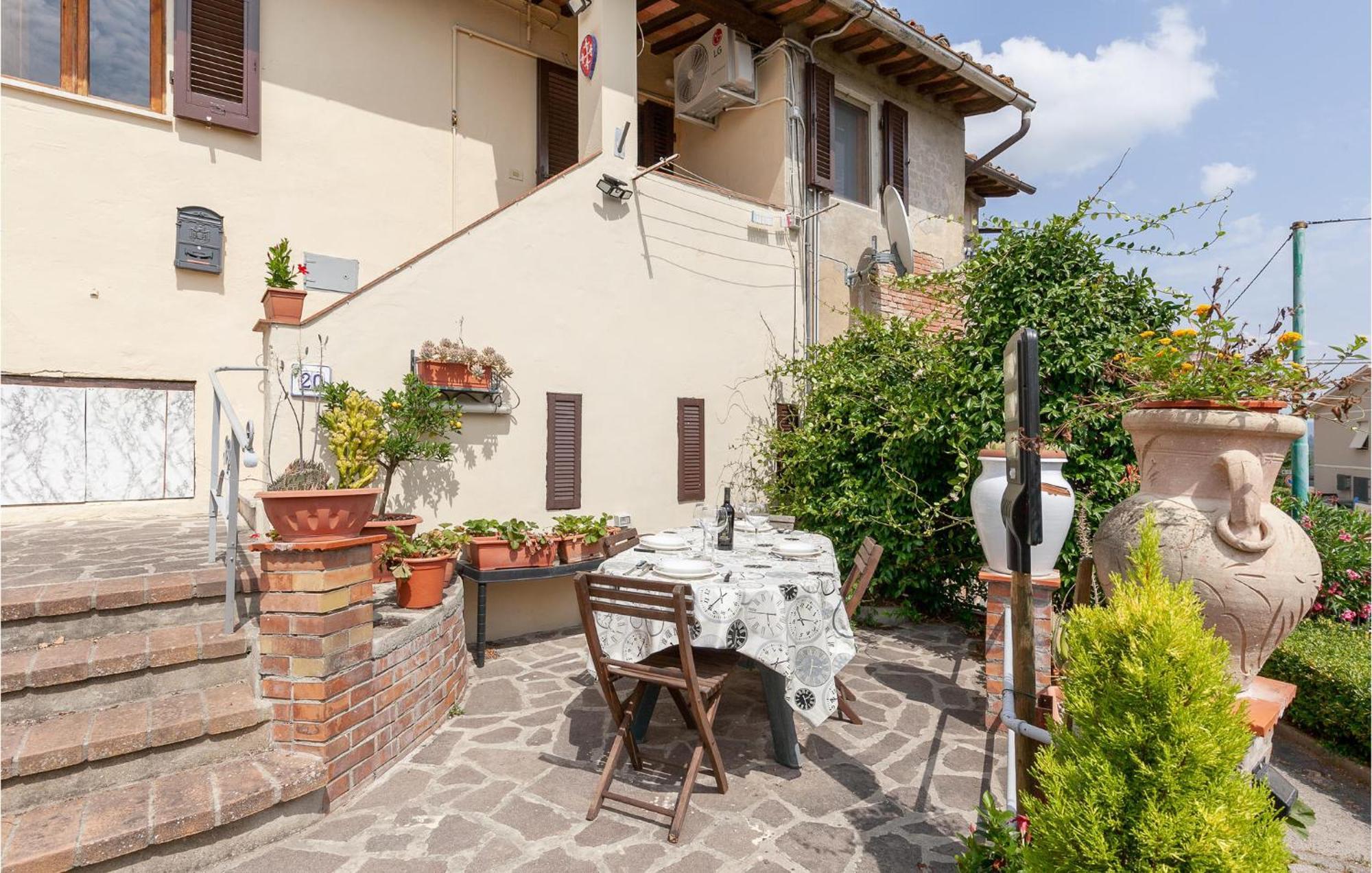 Awesome Home In Montefoscoli With Wifi Buitenkant foto
