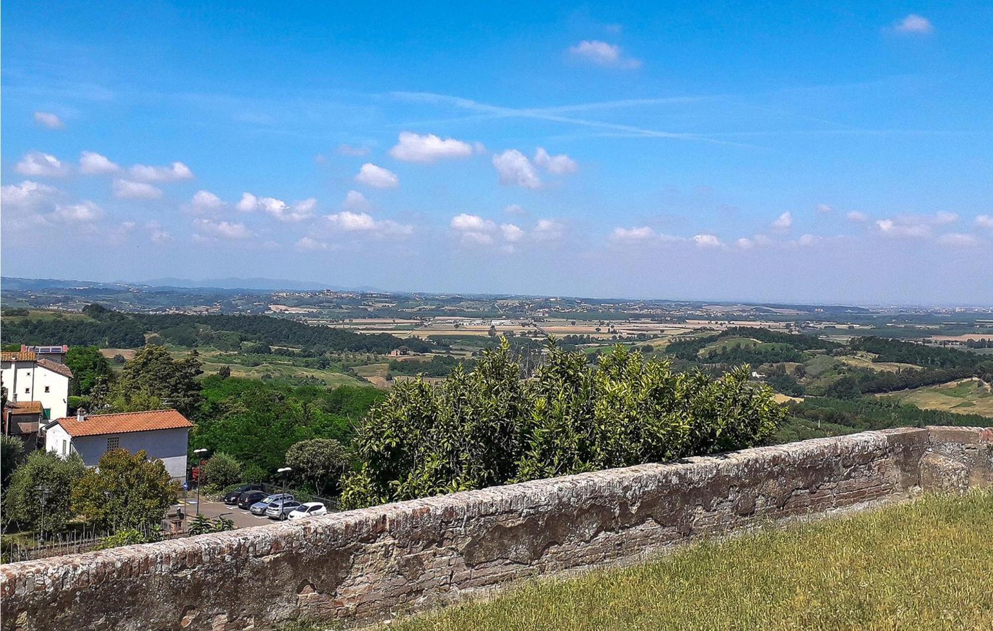 Awesome Home In Montefoscoli With Wifi Buitenkant foto
