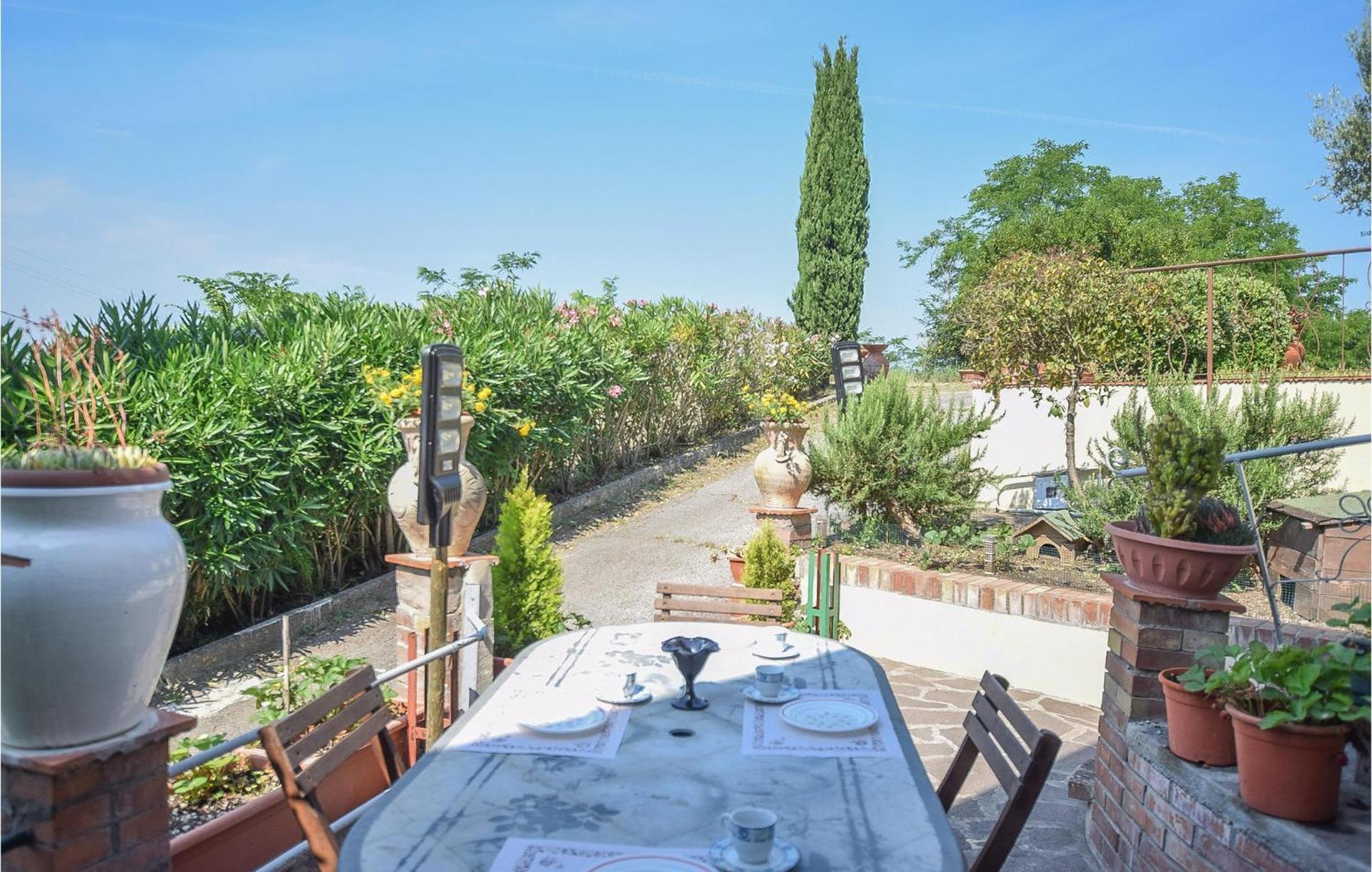 Awesome Home In Montefoscoli With Wifi Buitenkant foto