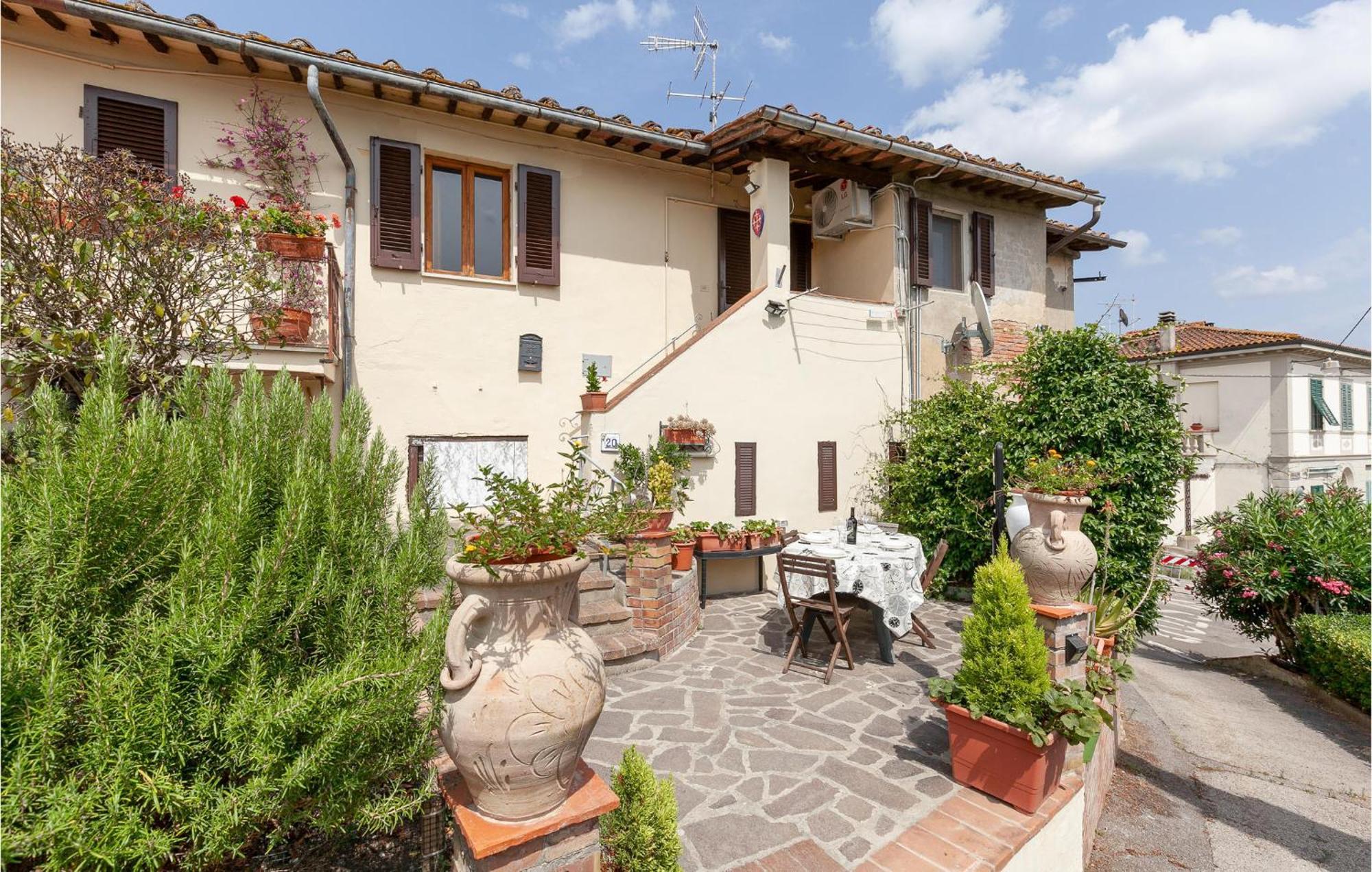 Awesome Home In Montefoscoli With Wifi Buitenkant foto